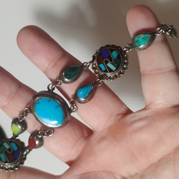 Vintage Mexico Turquoise And Inlaid Stone Silver Bracelet RARE - Picture 9 of 10